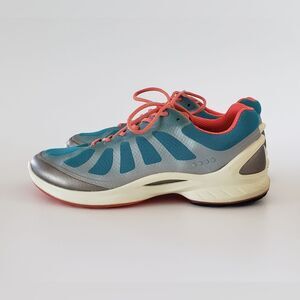 Ecco Women's Biom Fjuel Racer Cross Trainer Sneakers Size 39